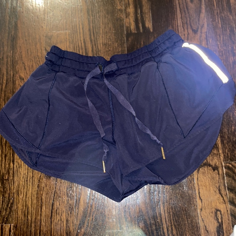Navy little lulu shorts size 6